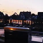6 Pers Aan Skilift Grootste Skigebied Nabij Bikepark Unieke Locatie Met Zeer Rustige Tuin In Het Bos En Het Gezellige Centrum Leuke Cafes Restaurants En Gratis Zwembad Sauna Relax Speelruimte Parkeerplaats Naast Der Brabander Apartament *