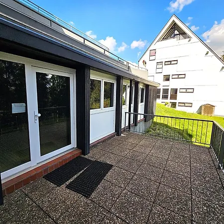 6 Pers Am Skilift Groessten Skigebiets, Ruhige Garten Im Wald, Gemuetlichen Apres-ski-cafes Restaurants Zu Fuss Erreichbar, Parkplatz, Schwimmbad, Sauna, Relaxraum, Buchbaren Massages Wellness Der Brabander, Darts Tischtennis-f