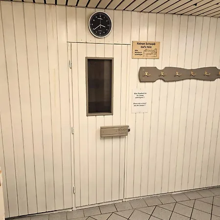 6 Pers Am Skilift Groessten Skigebiets, Ruhige Garten Im Wald, Gemuetlichen Apres-ski-cafes Restaurants Zu Fuss Erreichbar, Parkplatz, Schwimmbad, Sauna, Relaxraum, Buchbaren Massages Wellness Der Brabander, Darts Tischtennis-f *