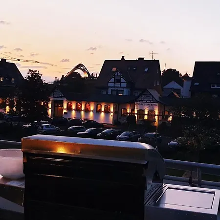 6 Pers Aan Skilift Grootste Skigebied Nabij Bikepark Unieke Locatie Met Zeer Rustige Tuin In Het Bos En Het Gezellige Centrum Leuke Cafes Restaurants En Gratis Zwembad Sauna Relax Speelruimte Parkeerplaats Naast Der Brabander Lejlighed *