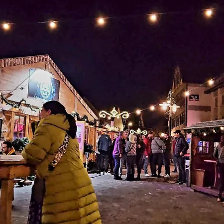 Appartamento 6 Pers Aan Skilift Grootste Skigebied Nabij Bikepark Unieke Locatie Met Zeer Rustige Tuin In Het Bos En Het Gezellige Centrum Leuke Cafes Restaurants En Gratis Zwembad Sauna Relax Speelruimte Parkeerplaats Naast Der Brabander *