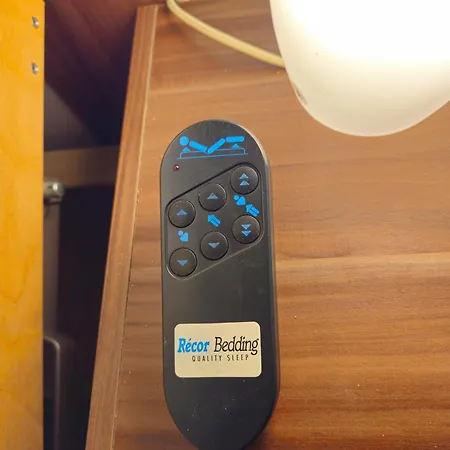 6 Pers Am Skilift Groessten Skigebiets, Ruhige Garten Im Wald, Gemuetlichen Apres-ski-cafes Restaurants Zu Fuss Erreichbar, Parkplatz, Schwimmbad, Sauna, Relaxraum, Buchbaren Massages Wellness Der Brabander, Darts Tischtennis-f Διαμέρισμα Βίντερμπεργκ