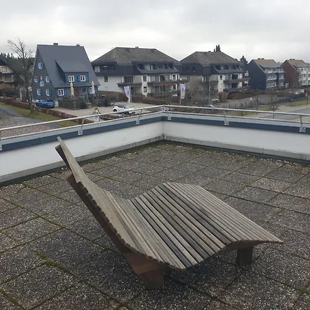 Διαμέρισμα 6 Pers Aan Skilift Grootste Skigebied Nabij Bikepark Unieke Locatie Met Zeer Rustige Tuin In Het Bos En Het Gezellige Centrum Leuke Cafes Restaurants En Gratis Zwembad Sauna Relax Speelruimte Parkeerplaats Naast Der Brabander Βίντερμπεργκ