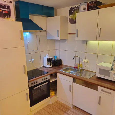 6 Pers Am Skilift Groessten Skigebiets, Ruhige Garten Im Wald, Gemuetlichen Apres-ski-cafes Restaurants Zu Fuss Erreichbar, Parkplatz, Schwimmbad, Sauna, Relaxraum, Buchbaren Massages Wellness Der Brabander, Darts Tischtennis-f Διαμέρισμα Βίντερμπεργκ