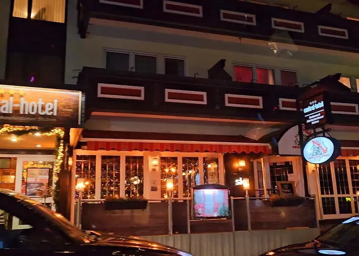 6 Pers Am Skilift Größten Skigebiets, Ruhige Garten Im Wald, Gemütlichen Après-ski-cafés Restaurants Zu Fuß Erreichbar, Parkplatz, Schwimmbad, Sauna, Relaxraum, Buchbaren Massages Wellness Der Brabander, Darts Tischtennis-fußba