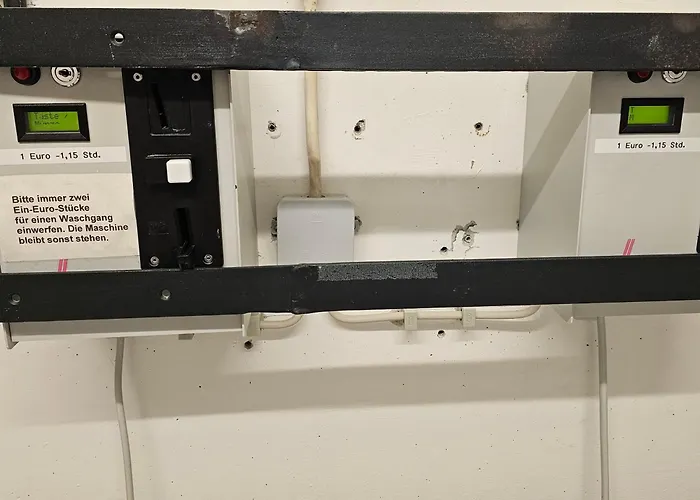 6 Pers Aan Skilift Grootste Skigebied Nabij Bikepark Unieke Locatie Met Zeer Rustige Tuin In Het Bos En Het Gezellige Centrum Leuke Cafes Restaurants En Gratis Zwembad Sauna Relax Speelruimte Parkeerplaats Naast Der Brabander Winterberg