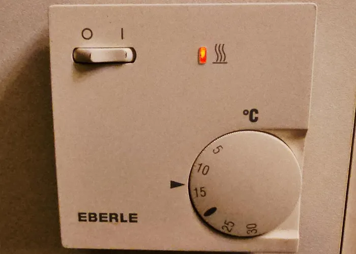 6 Pers Aan Skilift Grootste Skigebied Nabij Bikepark Unieke Locatie Met Zeer Rustige Tuin In Het Bos En Het Gezellige Centrum Leuke Cafes Restaurants En Gratis Zwembad Sauna Relax Speelruimte Parkeerplaats Naast Der Brabander 아파트 빈터베르크